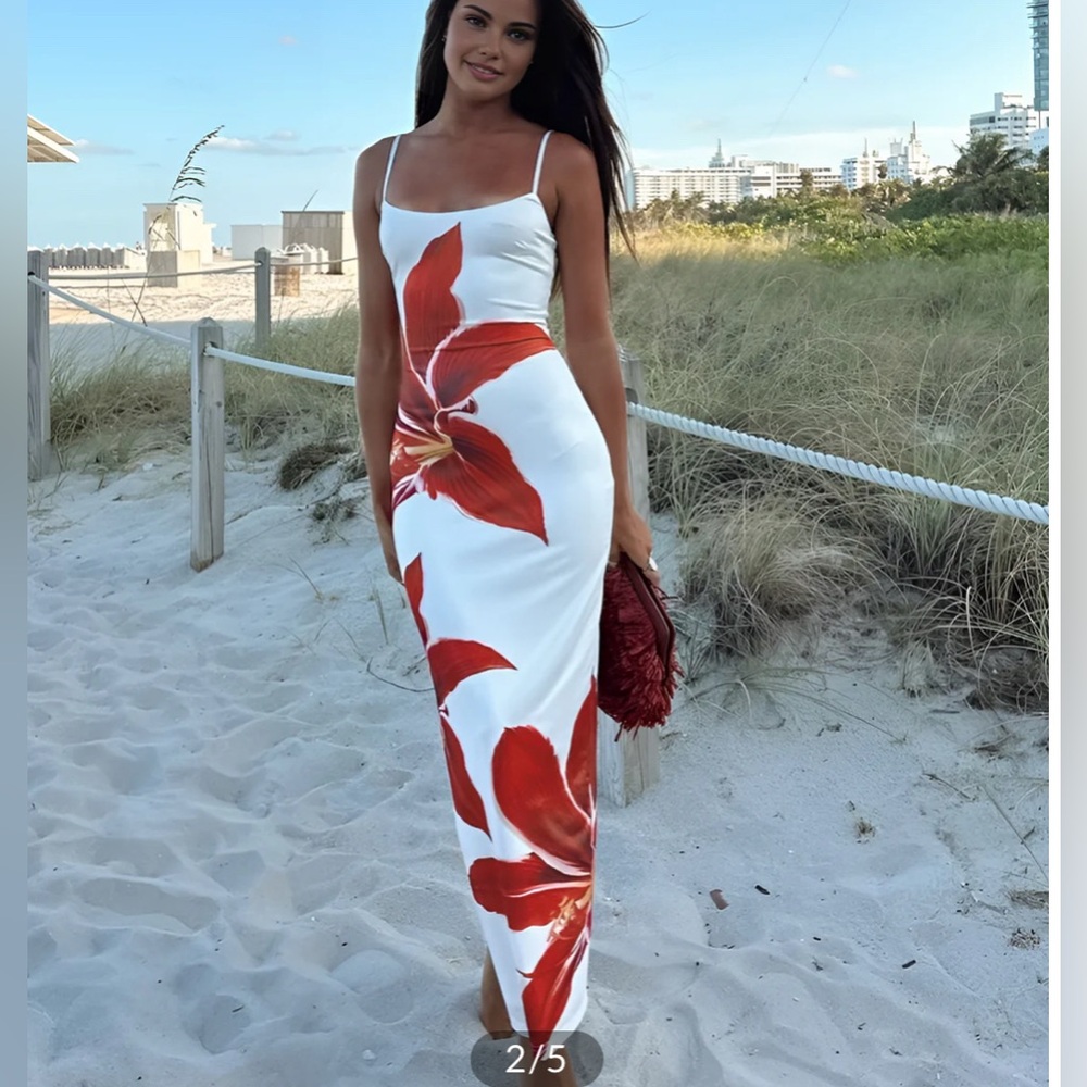 400.  Commense , White Maxi Dress with Red Floral Print, Size xs